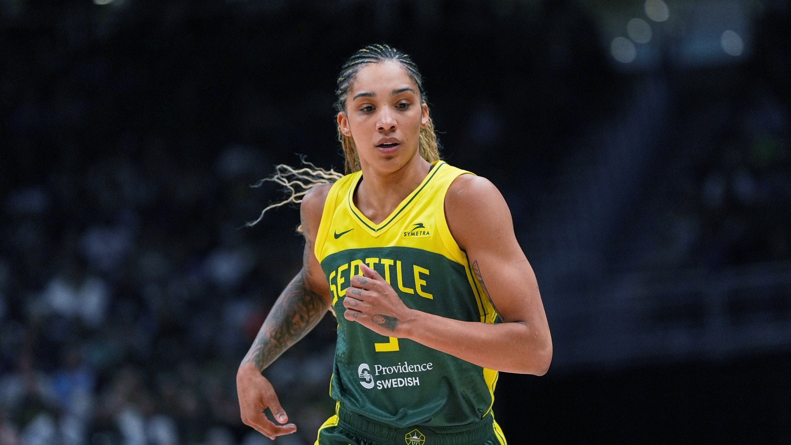 2560x1440 All Star Gabby Williams Joins The Valkyries On A Multiyear Deal And Alyssa Thomas Returns To Phoenix