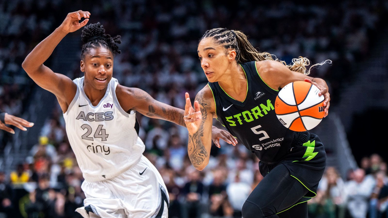 1600x900 Valkyries News: All Star Gabby Williams Makes History With Golden State Signing