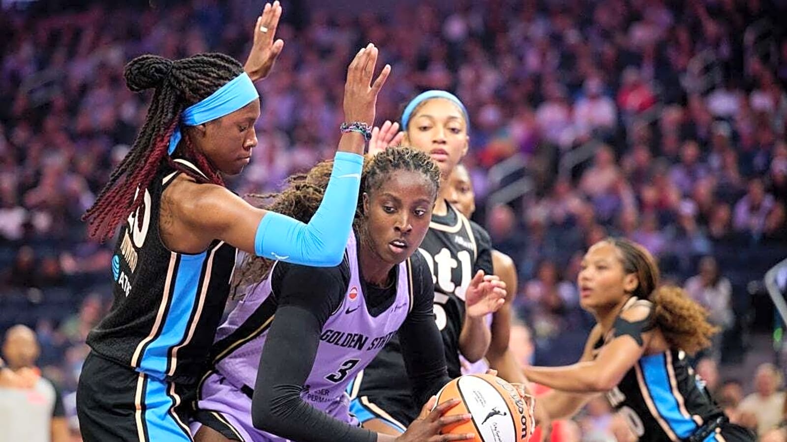 1600x900 Gabby Williams&; 16 points help Valkyries take down Dream again