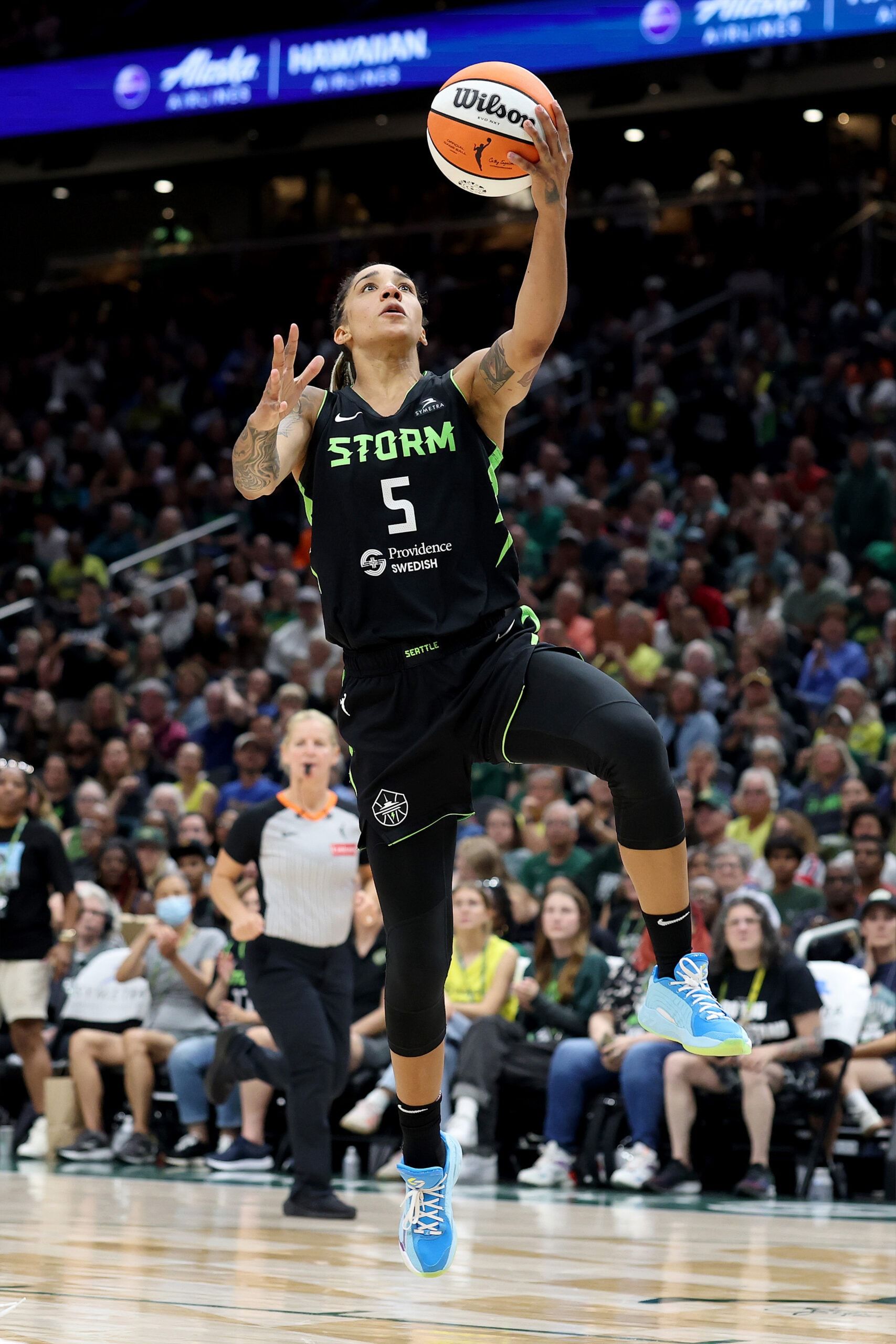1707x2560 Gabby Williams is Seattle's French Army Knife