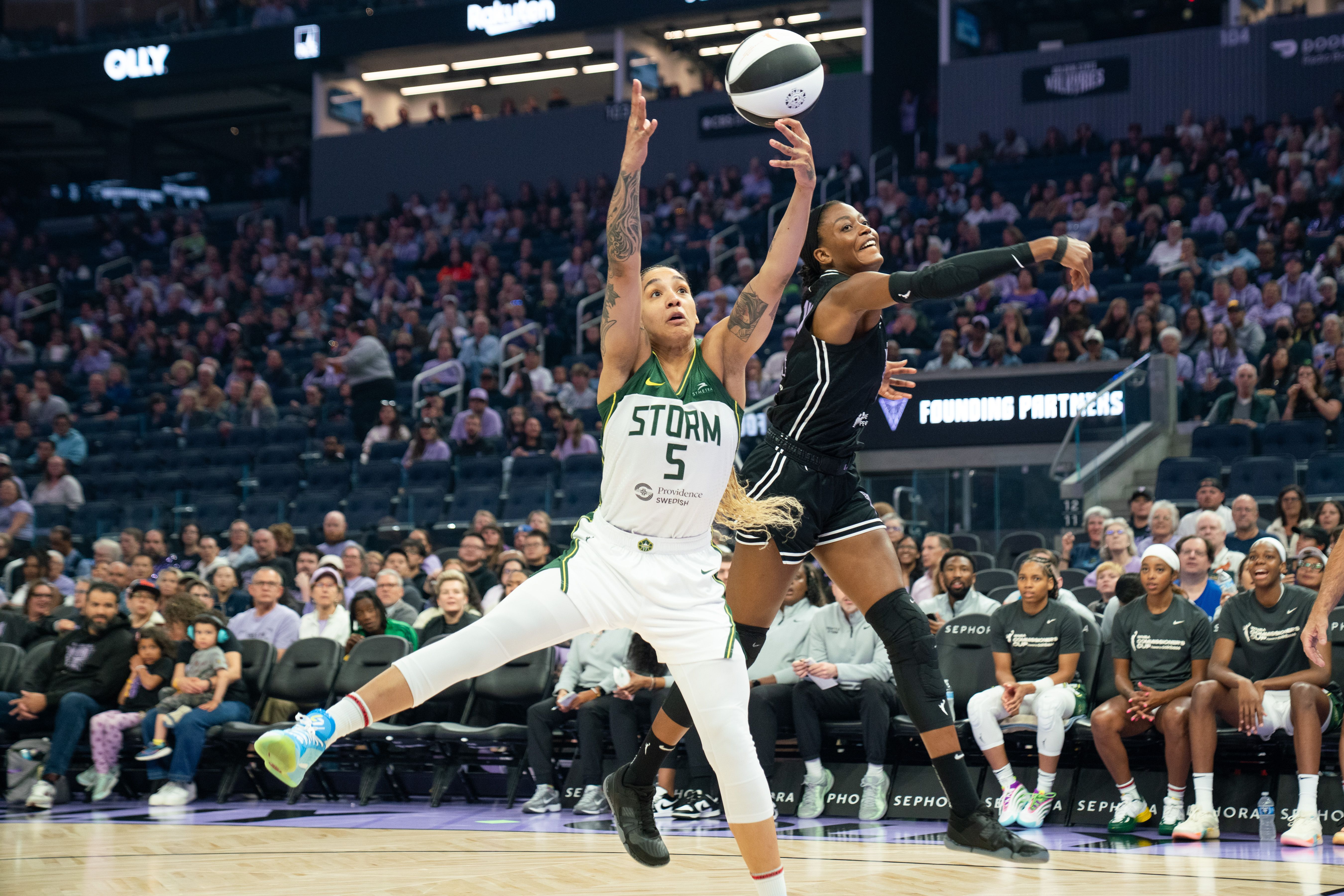 5400x3602 Gabby Williams never left Bay Area. Now she's joining the Valkyries