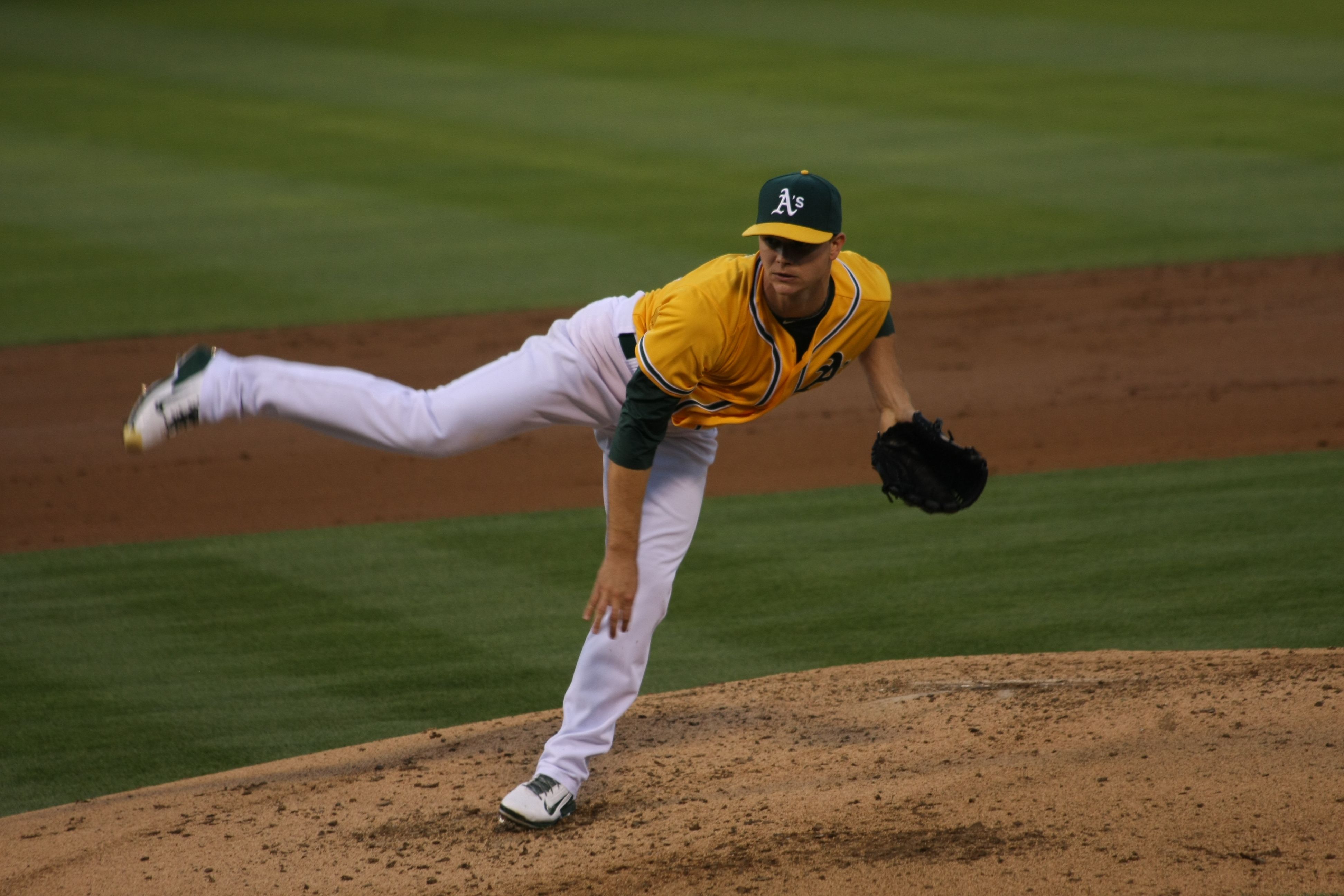 3888x2592 Sonny Gray August