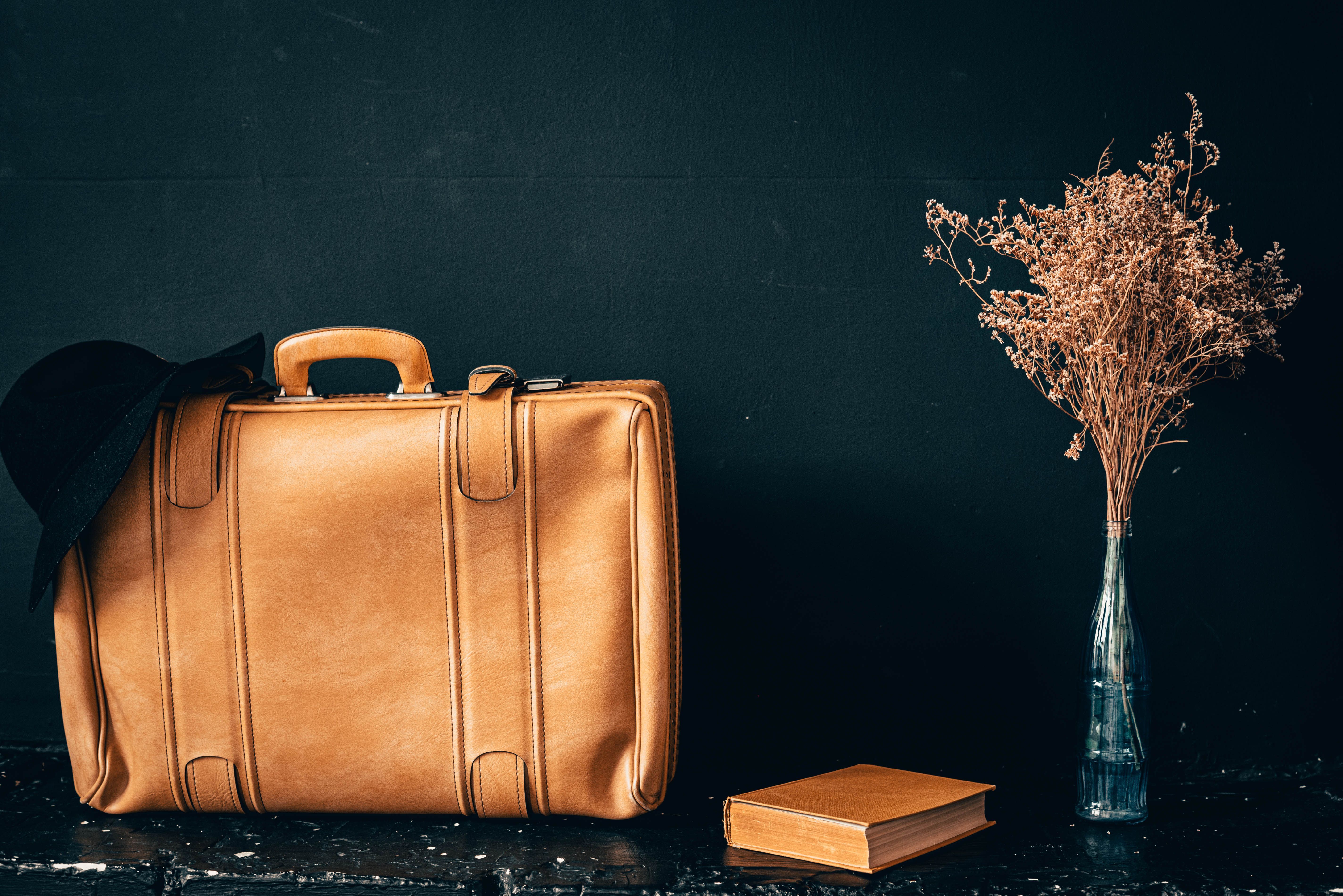 5695x3802 Leather Suitcase Photo, Download The BEST Free Leather Suitcase & HD Image