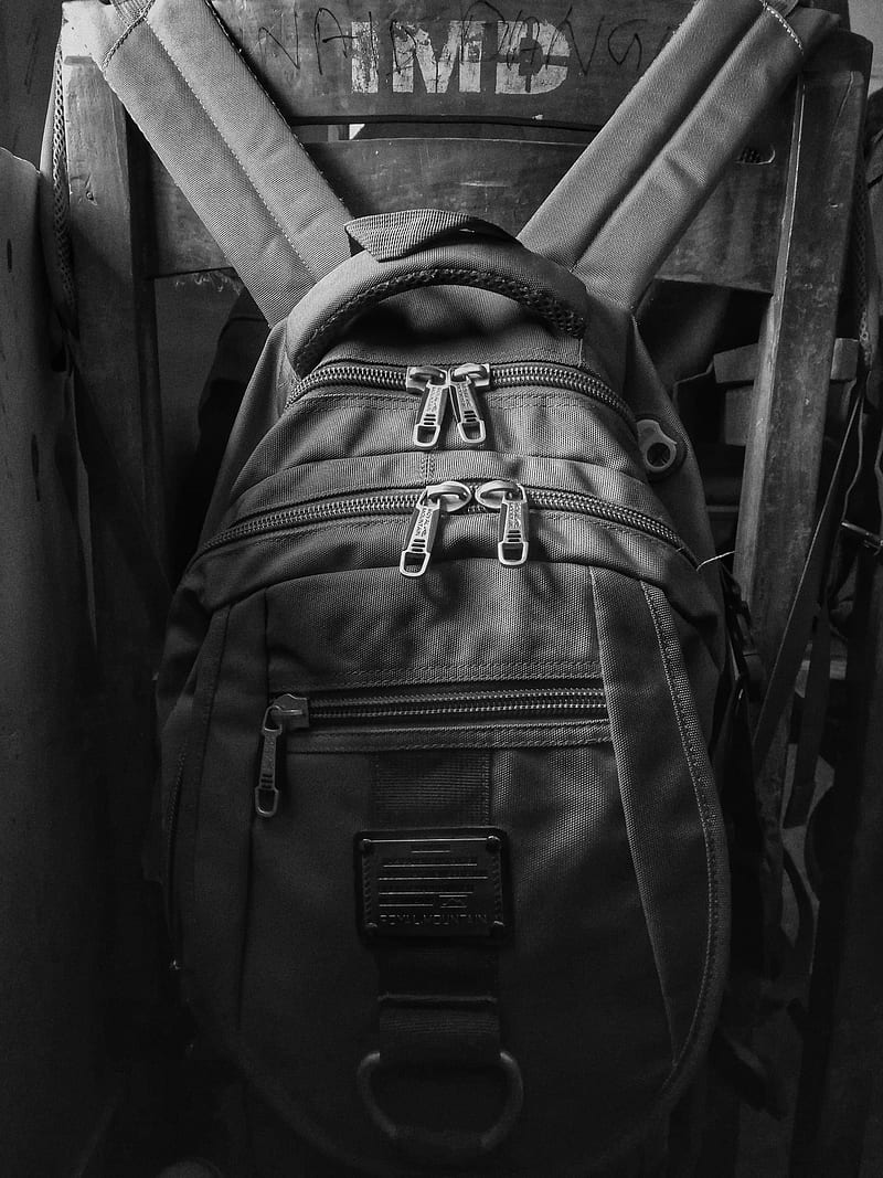 800x1067 Bag, college, school, star, survival, university, wars, women, HD phone wallpaper