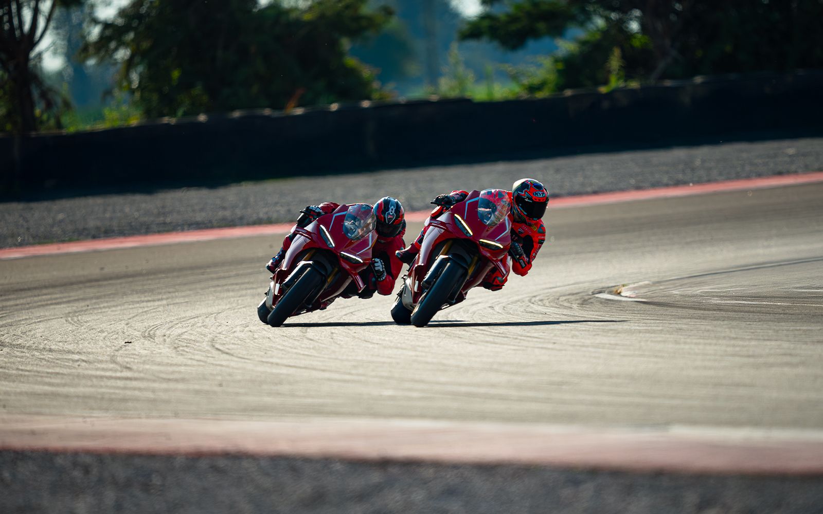 1600x1000 New Panigale V4 R is just the beginning