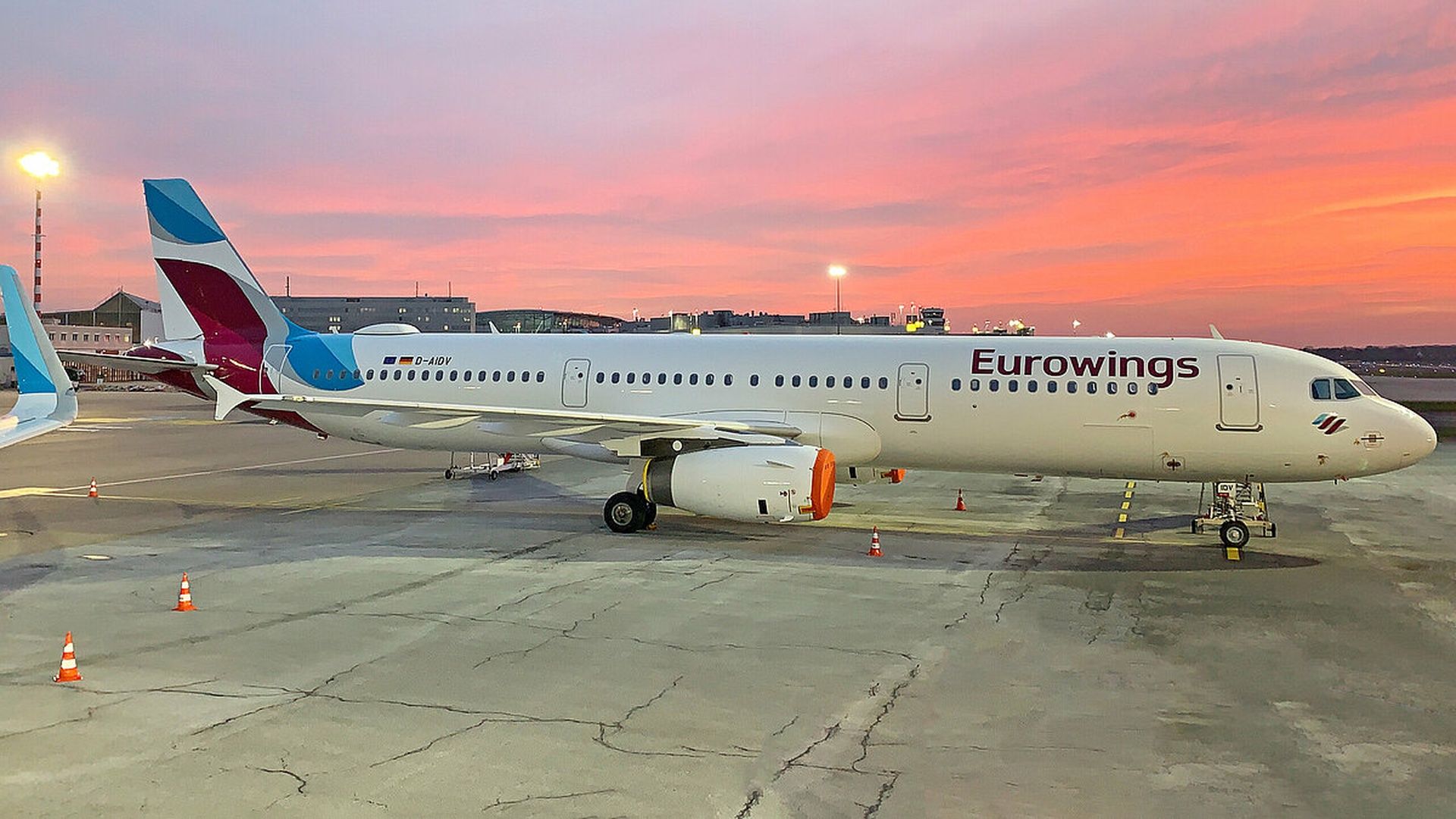 1920x1080 The first ”Mallorca Airbus” has arrived