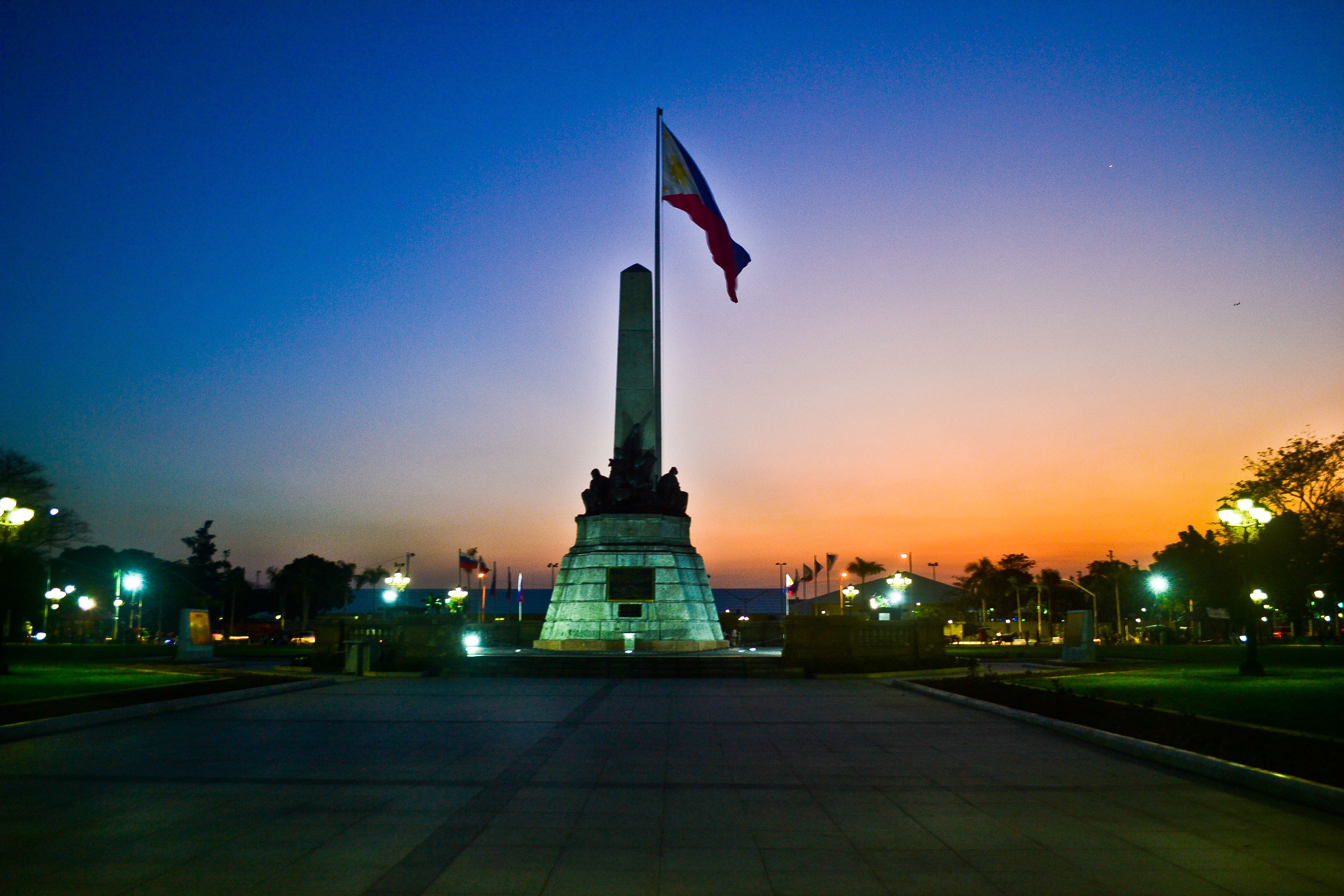 4608x3072 Luneta Park at Night