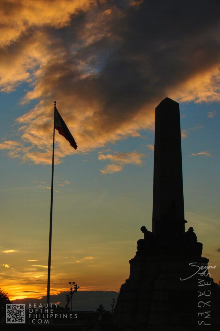 768x1152 Rizal Park: Manila's Living Heart of History and Culture. The Beauty of the Philippines