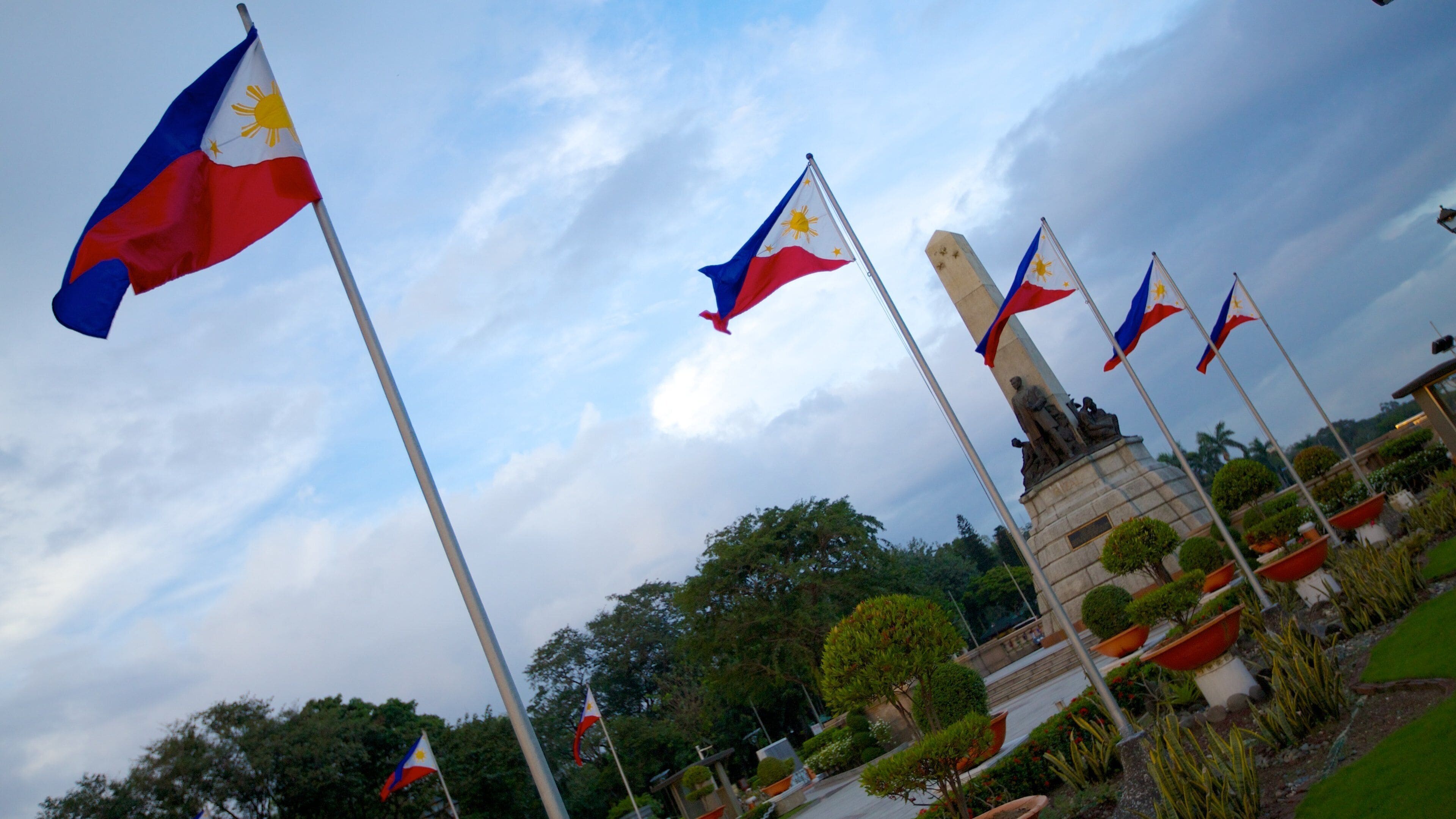 3840x2160 Rizal Park Tours