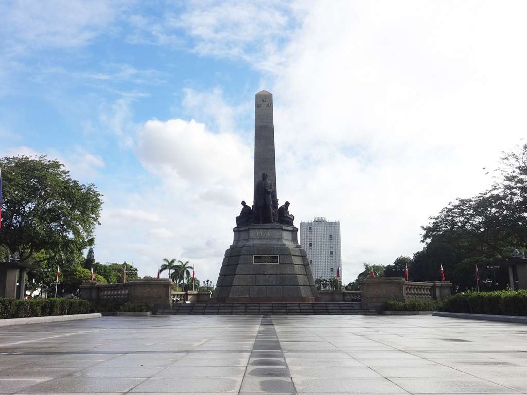 1024x768 Rizal monument rizal park, Incidental views of torre de manila Image: PICRYL Domain Media Search Engine Public Domain Search