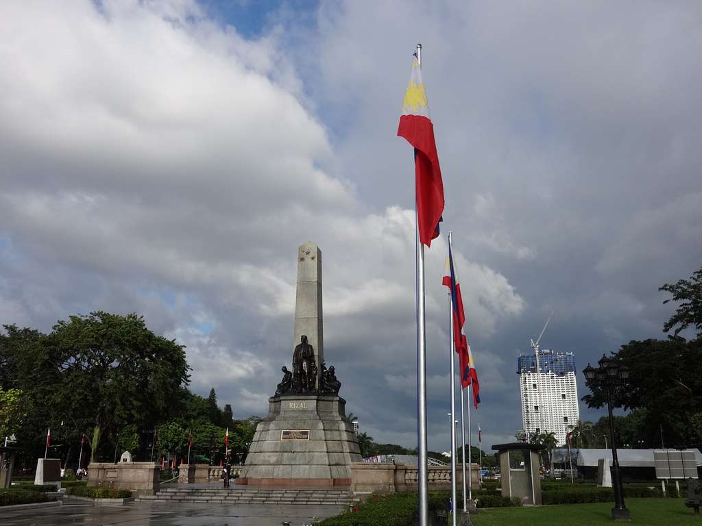 1024x768 Rizal monument rizal park, Incidental views of torre de manila Image: PICRYL Domain Media Search Engine Public Domain Search