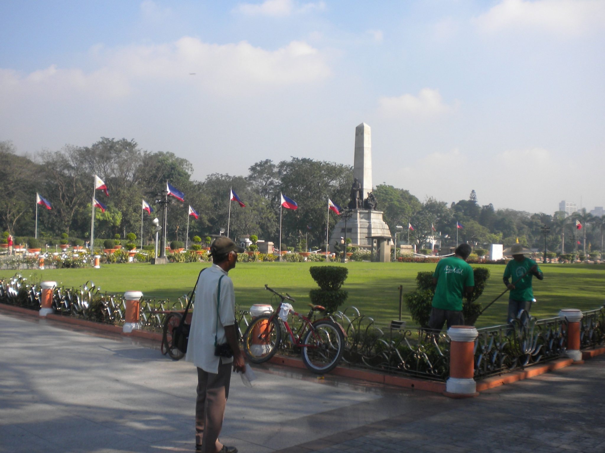 2048x1536 Two Important Sights in Manila Park and Fort Santiago With Sheila