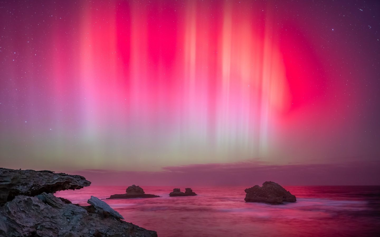 1440x900 Pink Aurora 4K UHD Wallpaper for UltraHD Desktop and TV : Widescreen and UltraWide Display : Smartphone and Tablet Devices