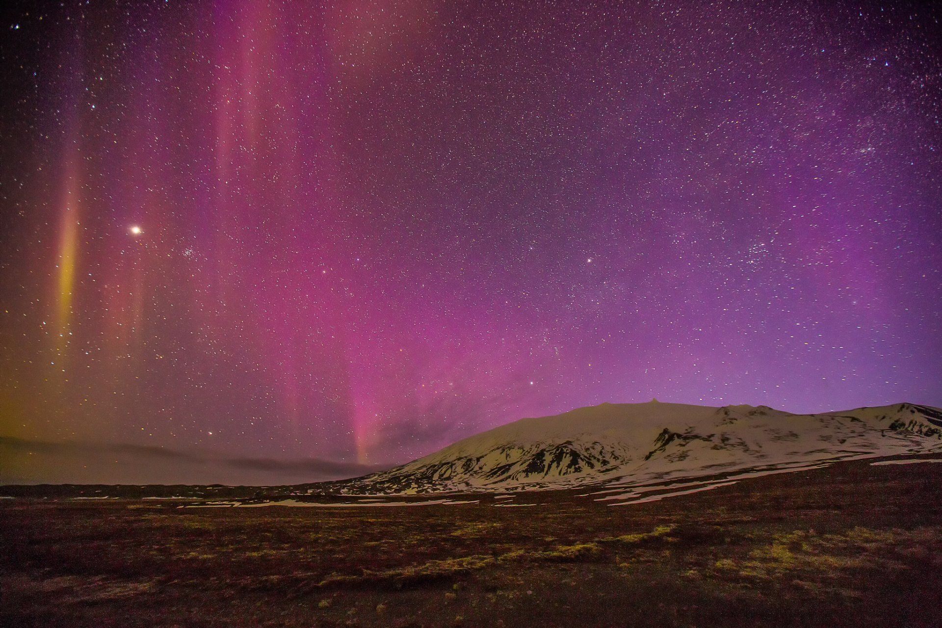 1920x1280 Aurora Starry Night: Pink Skies and Cosmic Light HD Wallpaperx1365