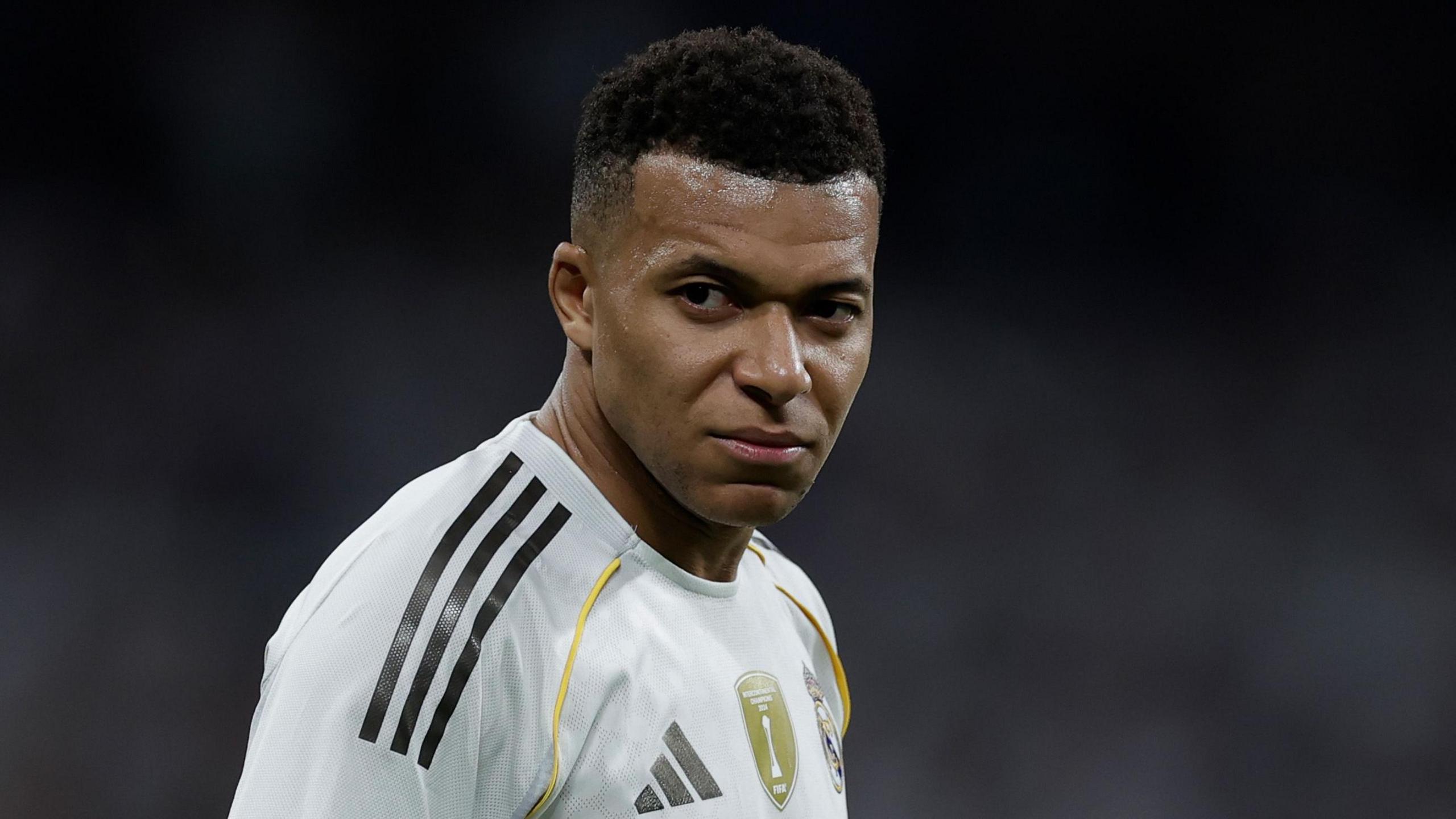 2560x1440 Real Madrid v Man City: Kylian Mbappe named in Real squad for Champions League game