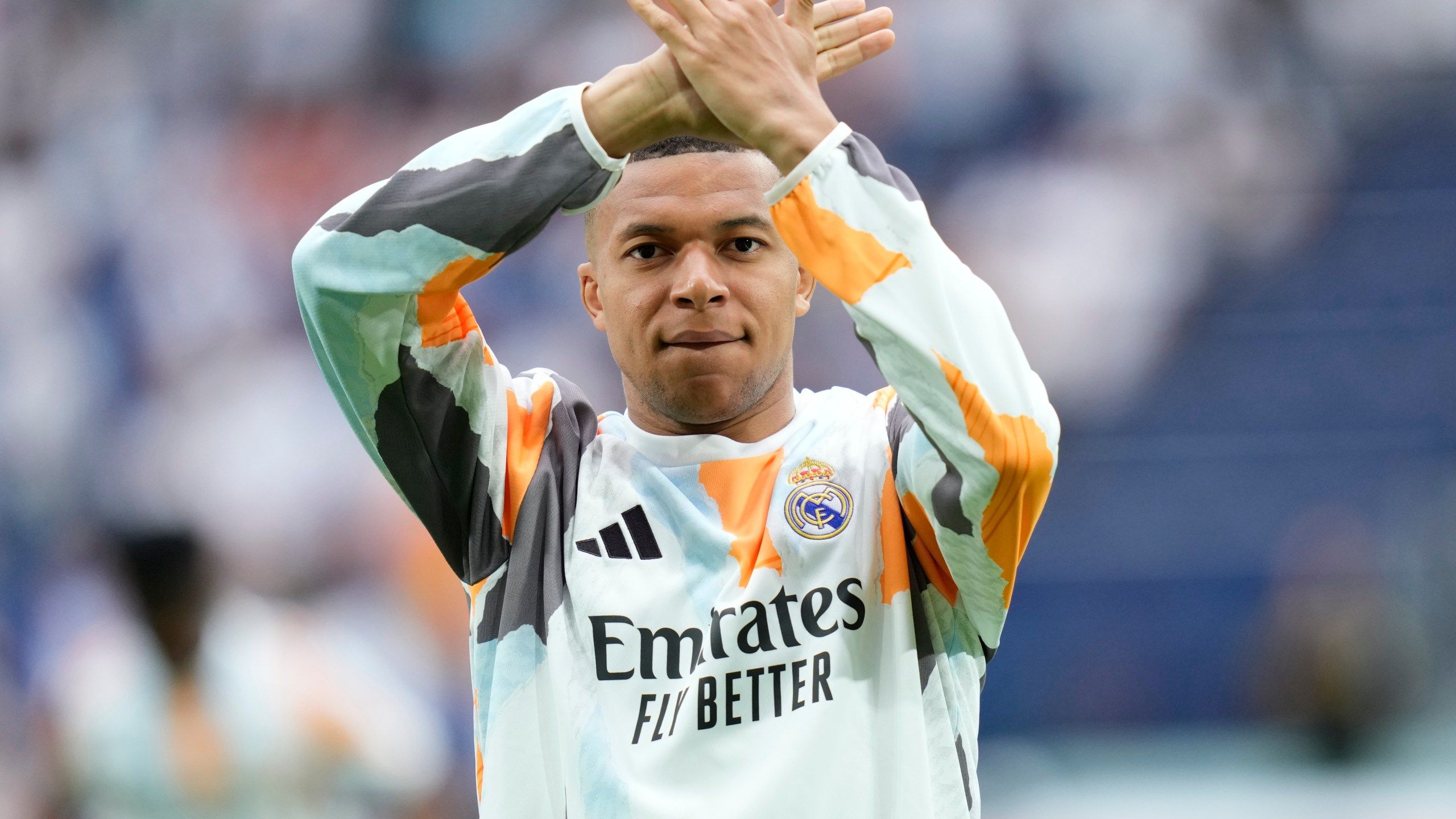 2560x1440 Mbappe discharged from hospital. No timeframe on when Real Madrid star will play at Club World Cup