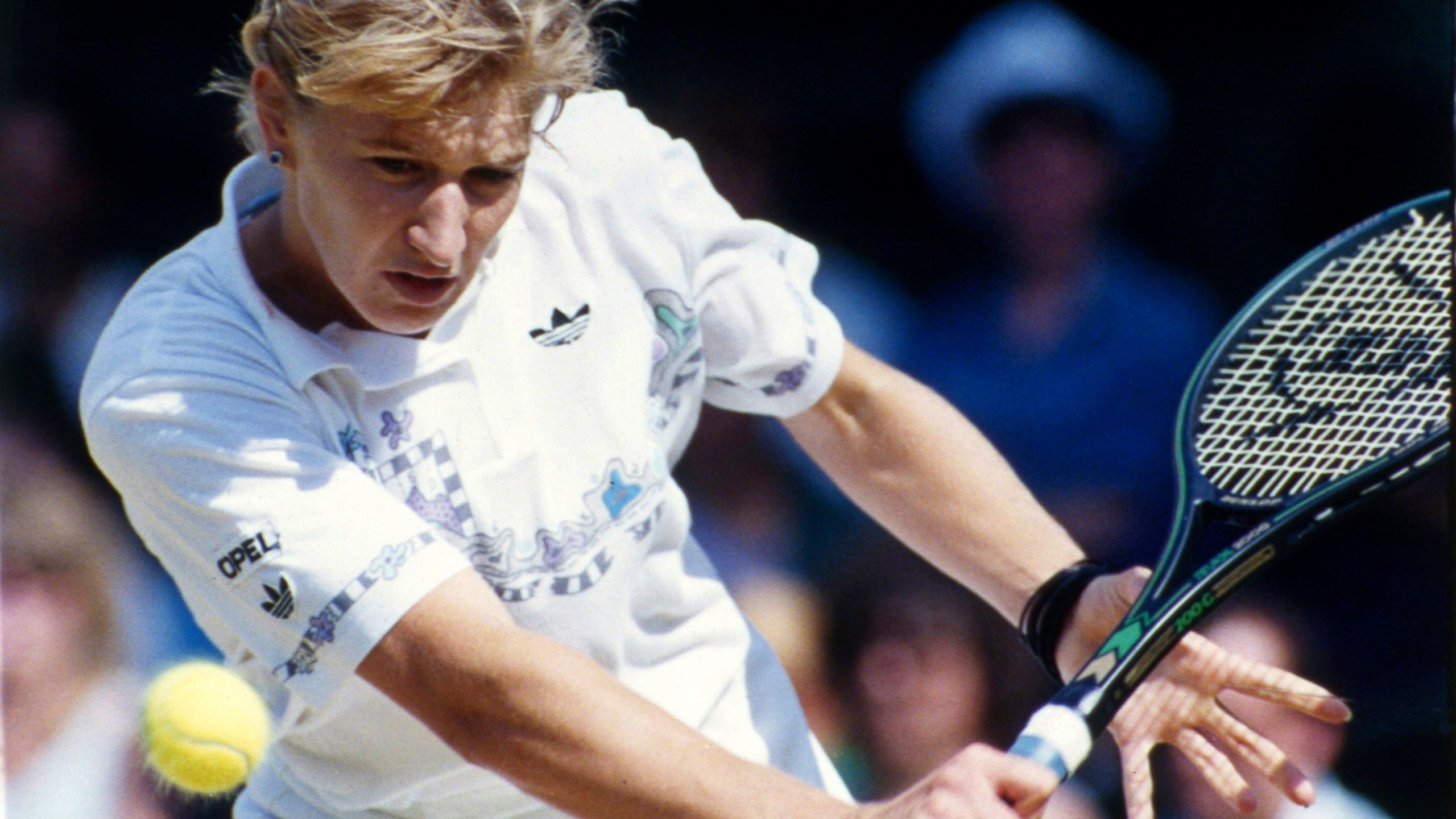 2560x1440 AP Was There: Graf beats Navratilova at Wimbledon again
