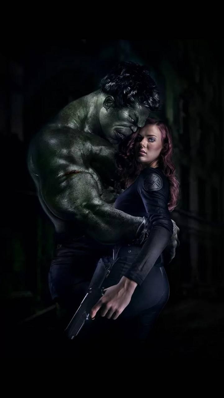 720x1280 Hulk And Black Widow Wallpaper