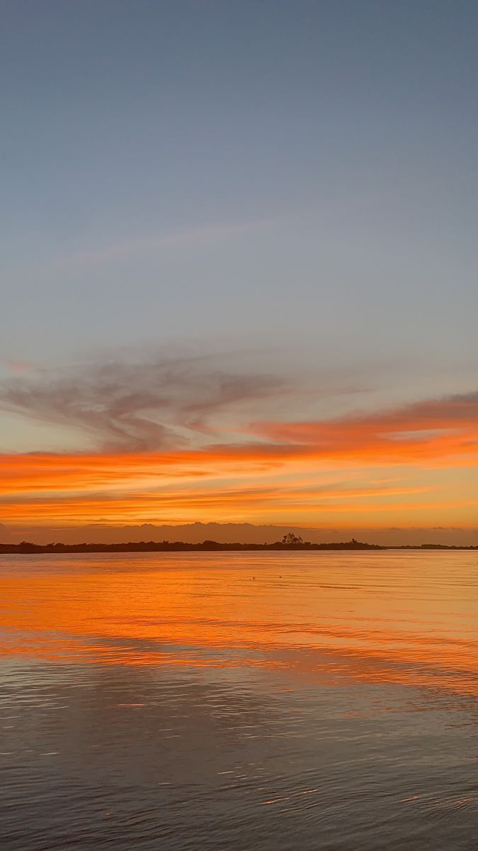 675x1200 Golden hour sky colors. Inspiration for sunset photography, Peaceful evening landscape, Sunset vibes