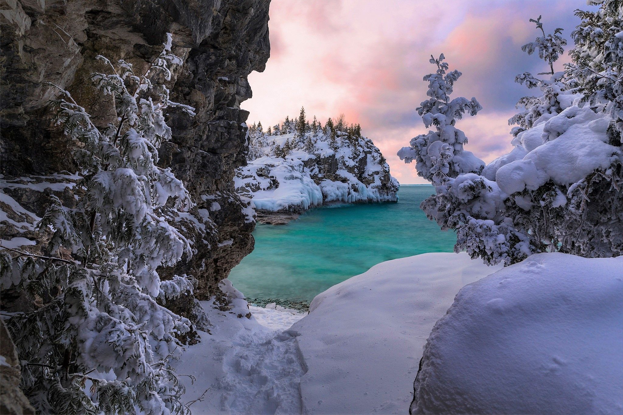 2048x1365 Desktop wallpaper: Earth, Winter, Canada, Lake Huron, Lake, Mountain, Ontario, Snow 4K free download for PC. 876453