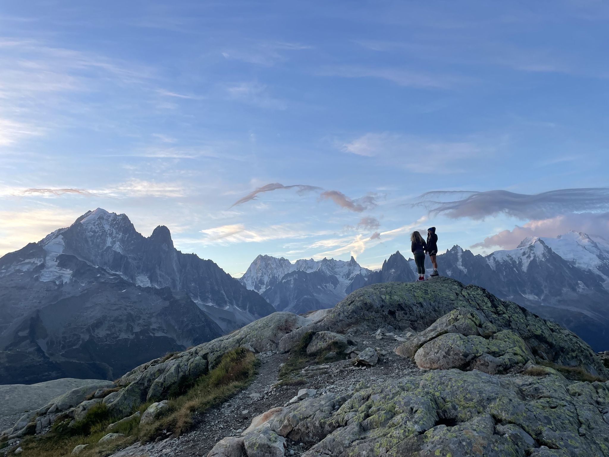 2048x1536 French Alps 3 Day Hut Trip