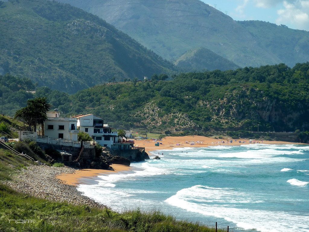 1024x768 La plage Aftis (Jijel)