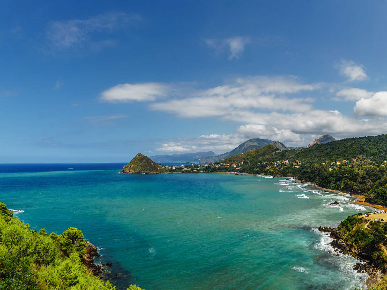 1600x1200 Plage de La Grotte Merveilleuse