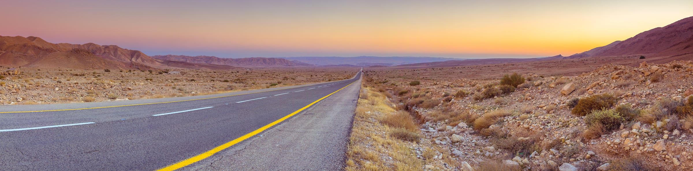 2400x594 Scenic Desert Drive: Ultra High Resolution Photo