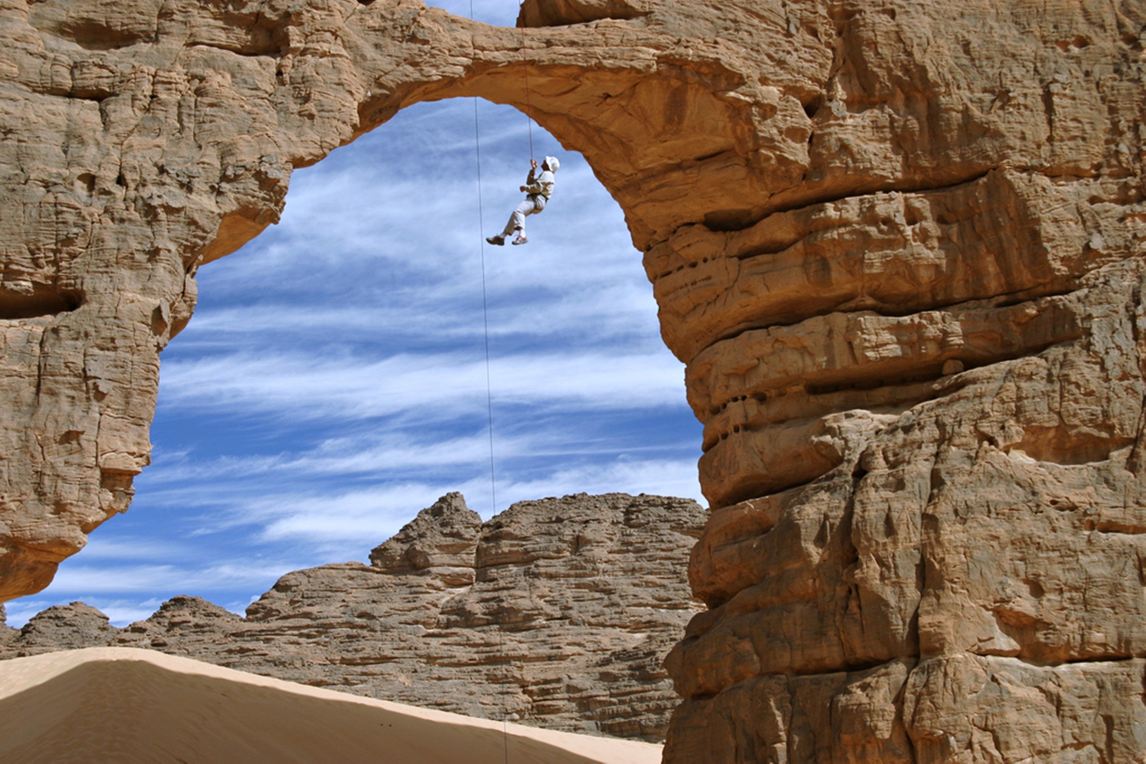 3840x2561 algeria, Climbing, Desert, Mountains, Tassili, Hoggar, Hobby, Sports, Rocks, Sand, Clouds, Sky, Landscape, Nature Wallpaper HD / Desktop and Mobile Background