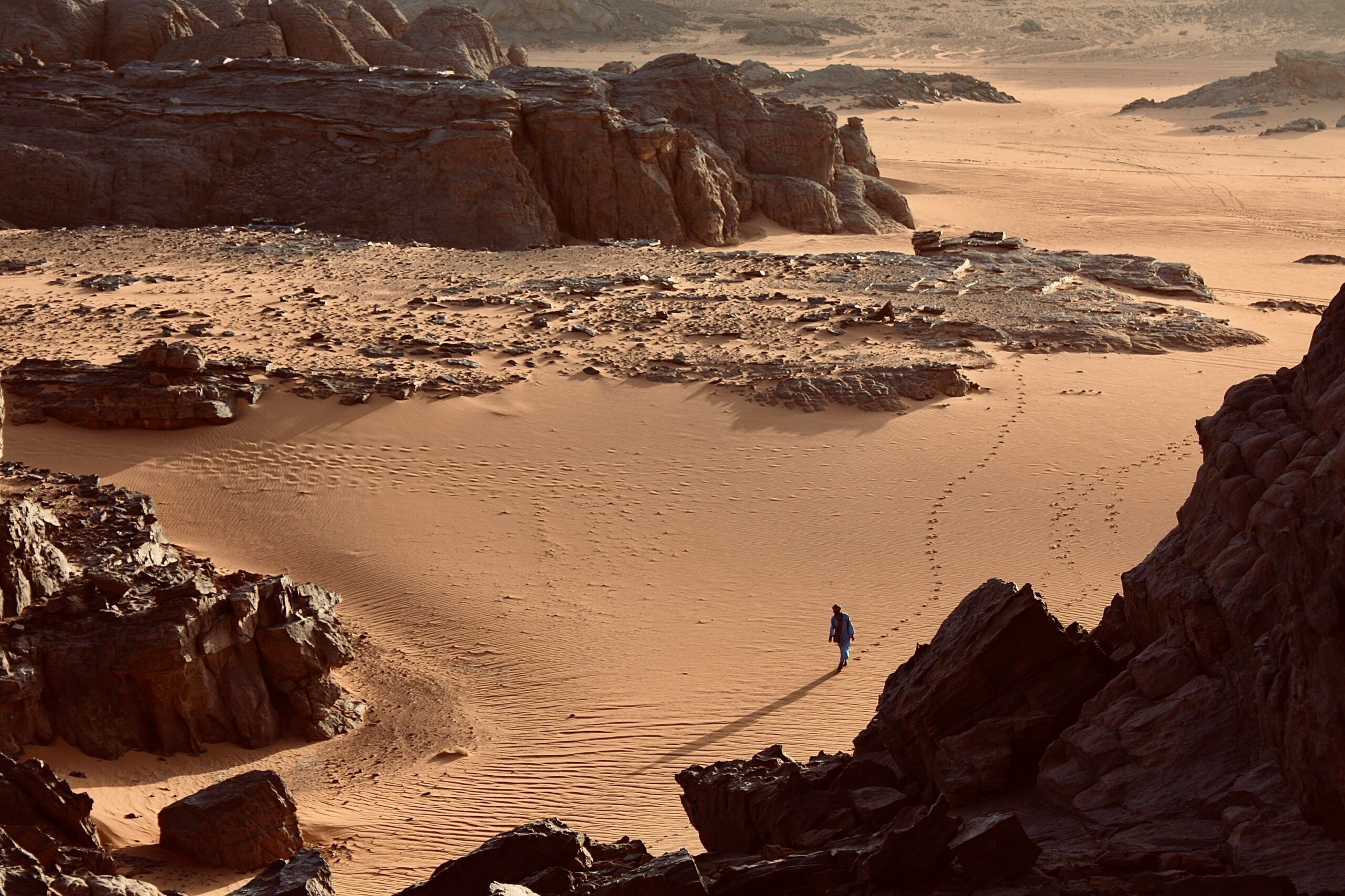 2560x1707 Into the Hoggar: Immersion in the Heart of the Sahara en algerie