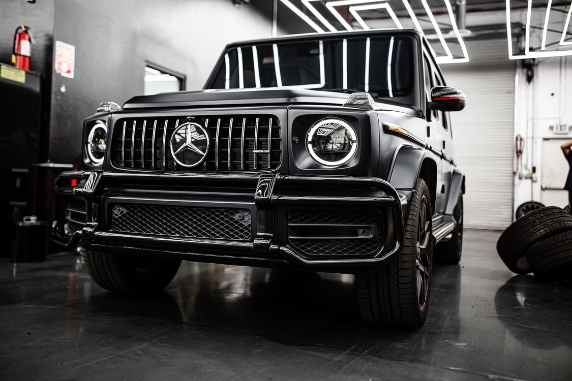 1125x750 A Black Mercedes Benz G Class · Free