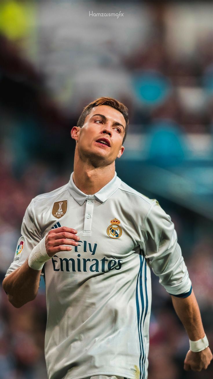 736x1308 Cristiano Ronaldo Real Madrid Wallpaper HD