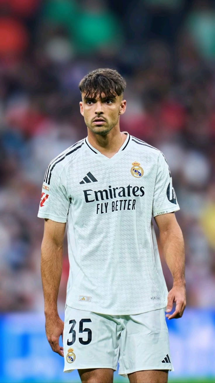 736x1309 Raul Asencio wallpaper