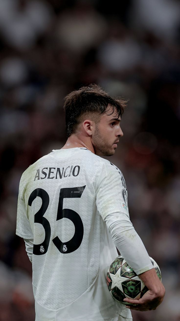 736x1308 Raúl Asencio wallpaper