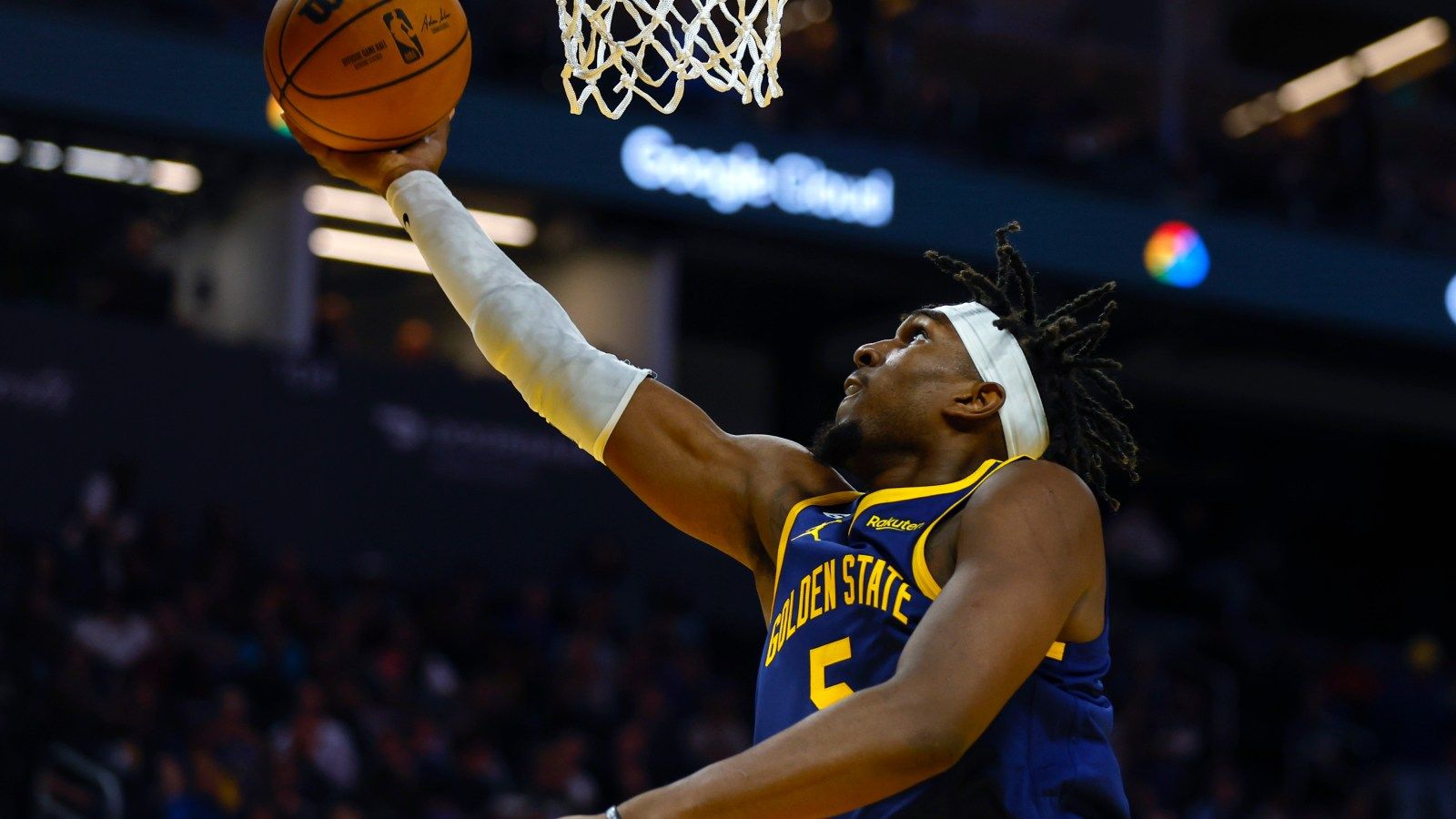 1600x900 Warriors: Kevon Looney reliable force, Steph Curry homecoming