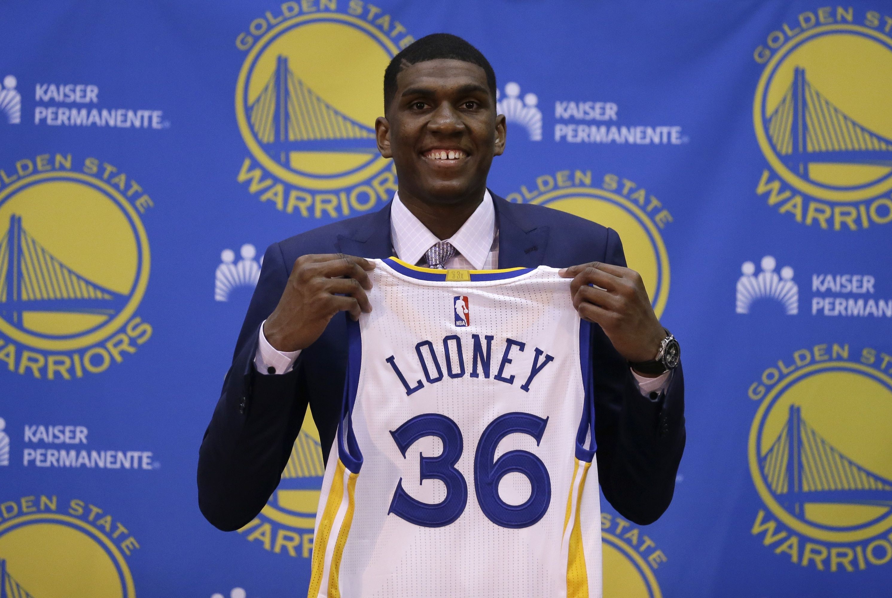 2983x2000 Predictions for Kevon Looney's Rookie Year with Golden State Warriors