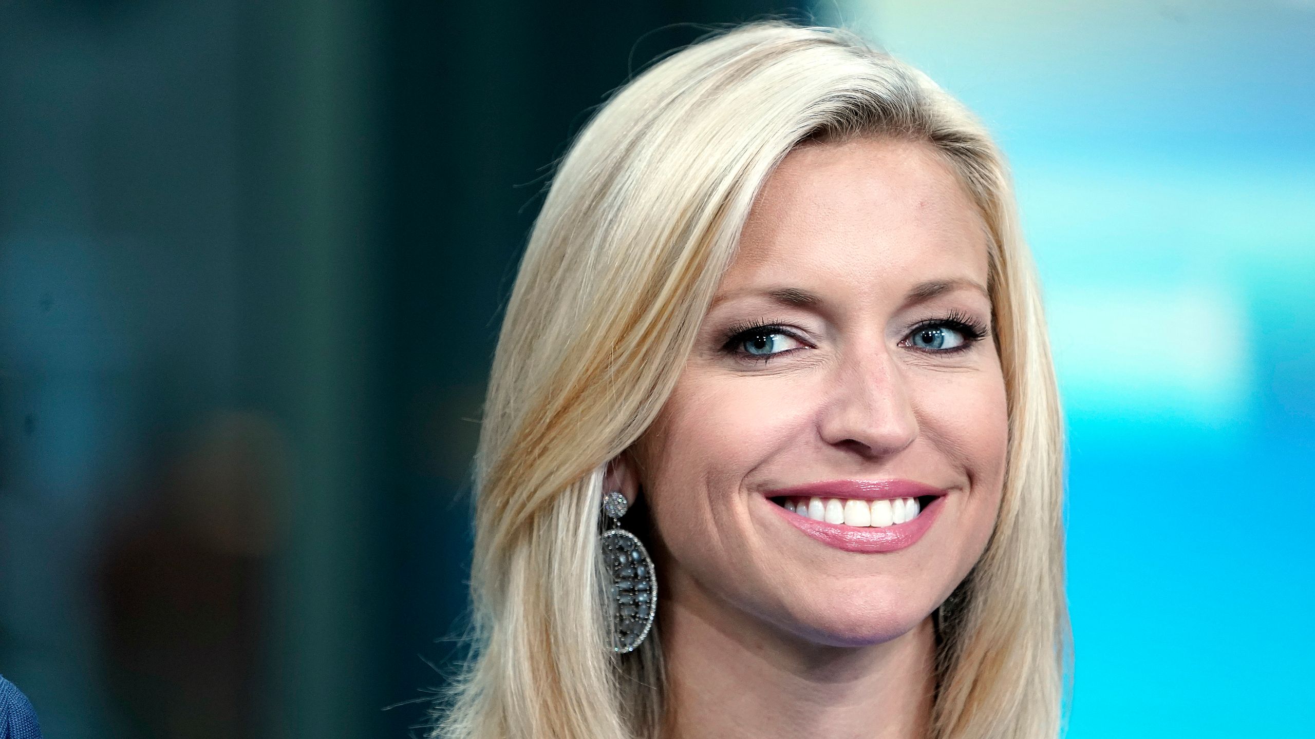 2560x1440 Fox News Host Hopes Trump's Immigration Ban Doesn't Affect Nannies