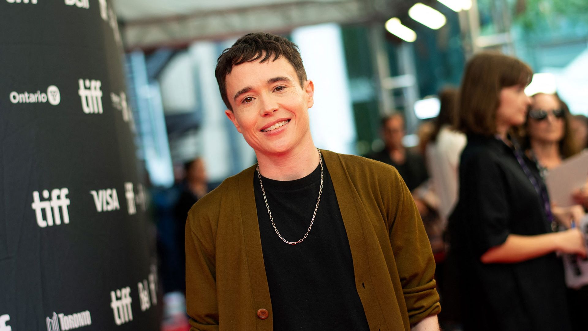 1920x1080 Elliot Page: Playing a Trans Man in 'Close to You' Was “Liberating”