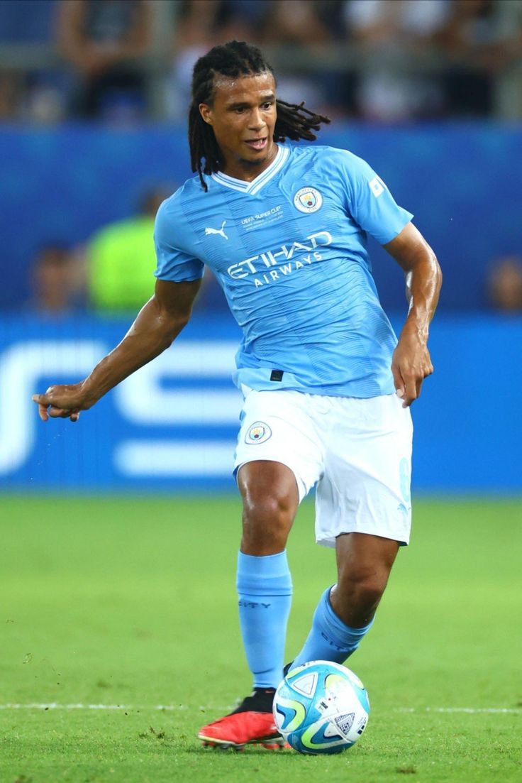 736x1103 Nathan Ake