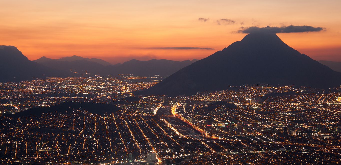 1366x661 Nuevo León Wallpaper