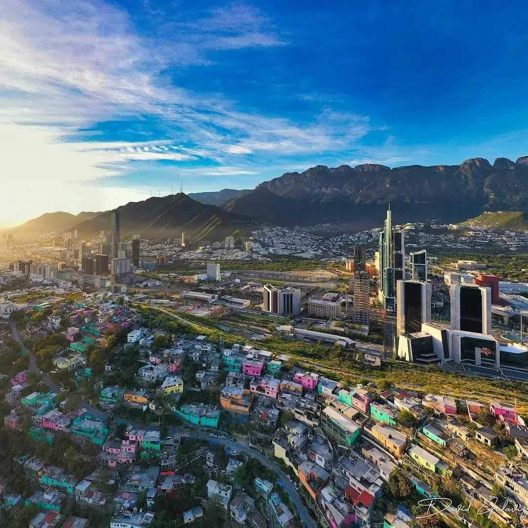 1080x1080 San Pedro, Nuevo Leon. One of Mexico's most affluent zones next to less fortunate one
