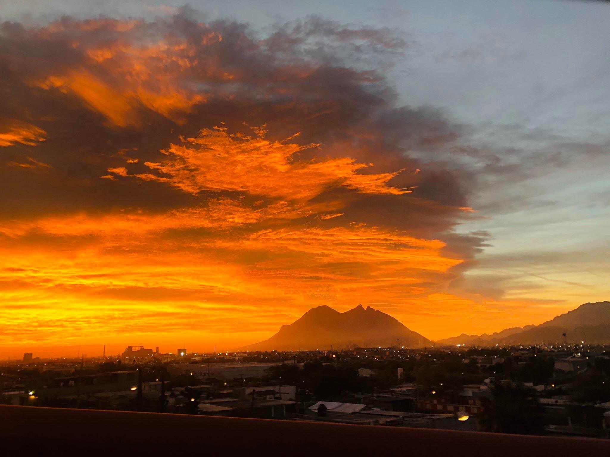 2048x1536 Beautiful sunset in Monterrey, Nuevo leon