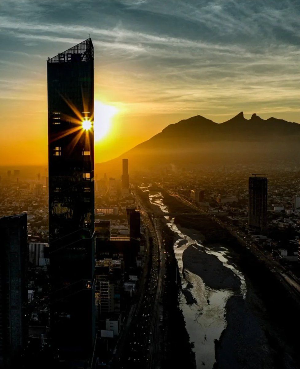 977x1200 Buenos días Monterrey! #FelizMiércoles para todos ¡ánimo!