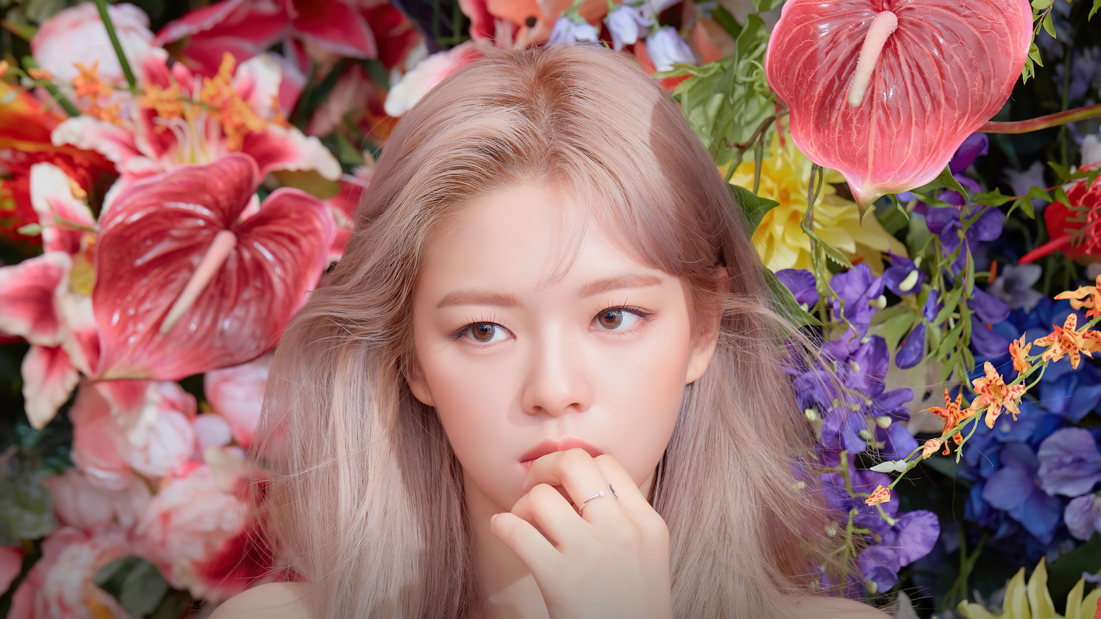 3840x2160 Jeongyeon 4k Wallpaper