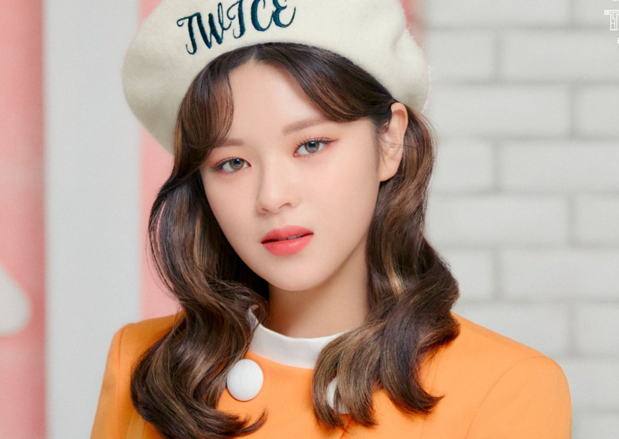 2048x1452 Jeongyeon (TWICE) Wallpaper