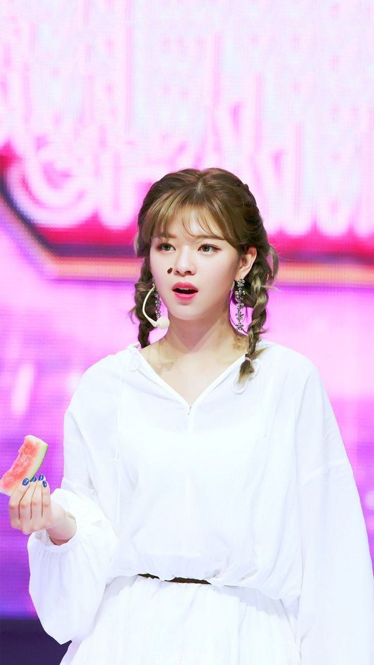 736x1308 Pink jeongyeon. Yoo jeongyeon wallpaper, Jungyoun twice, Twice jeongyeon