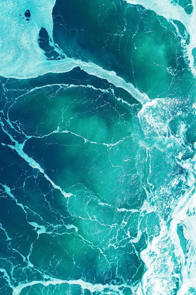 750x1128 Sea Foam Wallpaper
