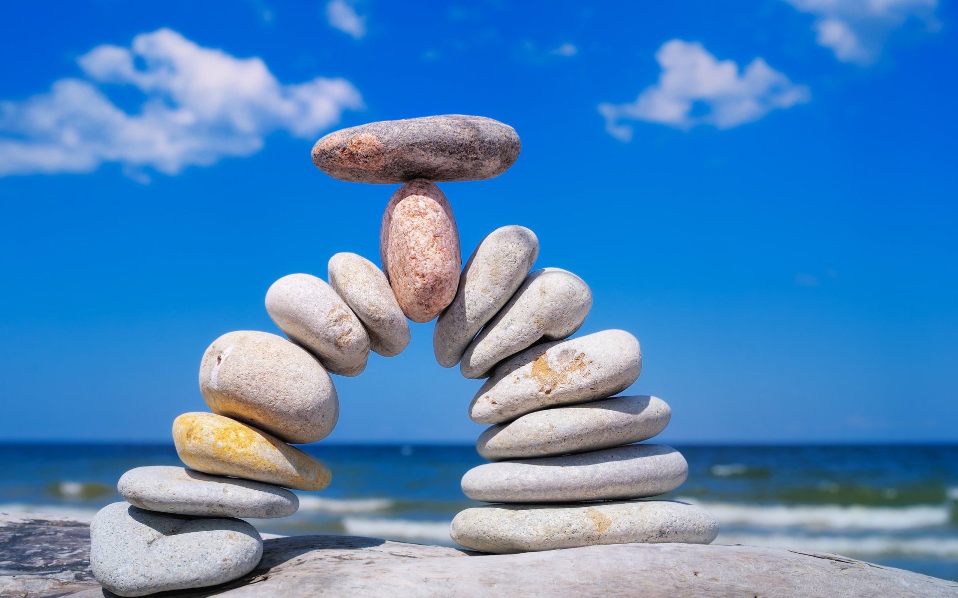 1920x1200 Nature's Harmony: Balanced Stone Arch HD Wallpaperx1600