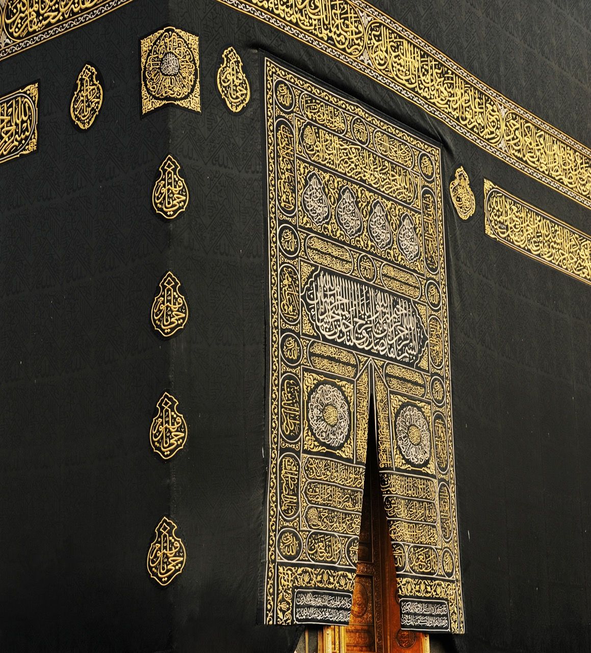 1159x1280 Learn About The Kiswa. Makkah & Madinah Blog
