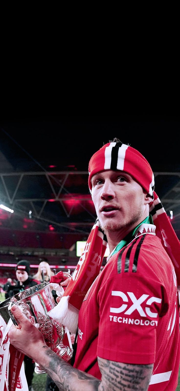 736x1593 Wout Weghorst Wallpaper